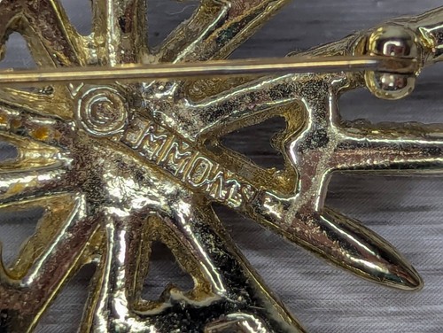 Vintage EMMONS Signed Gold Tone & Rhinestone Star Burst Earrings & Brooch Set - Picture 6 of 10