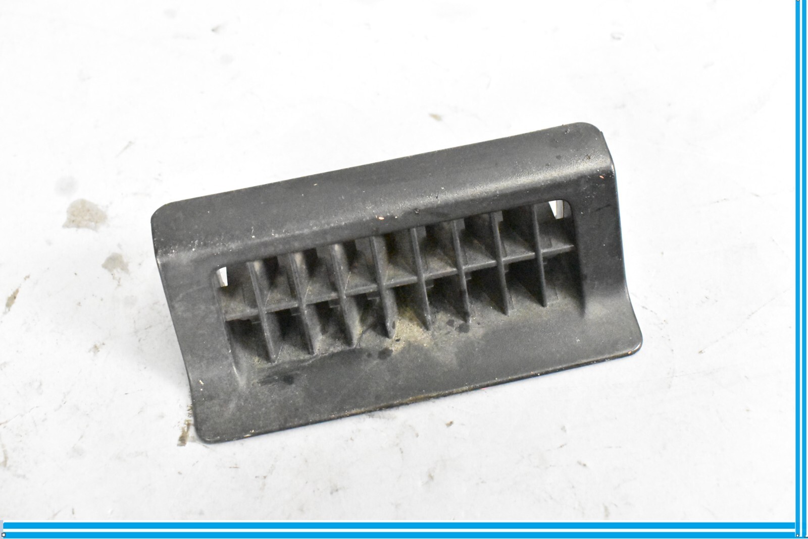 Bentley Continental R Final Series 2003-2011 Air vent grille P/N 3D0819923A