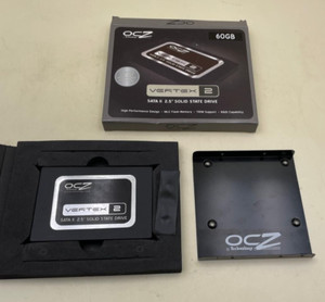 K/3 OCZ Technology VERTEX 2 / SATA II 2.5" / Solid State Drive, 60 GB, gebraucht