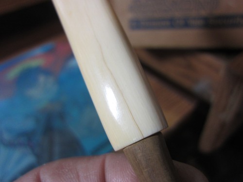Spoon with Eskimo paddling Umiak 8" - Picture 14 of 14