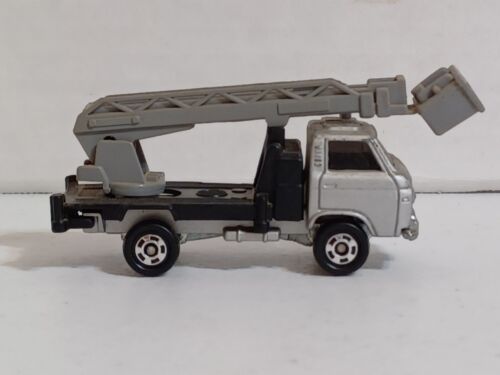 Tomy Tomica No. 54 Nissan Caball Silver Bucket Truck Made in Japan Diecast 1:68 - Afbeelding 1 van 6