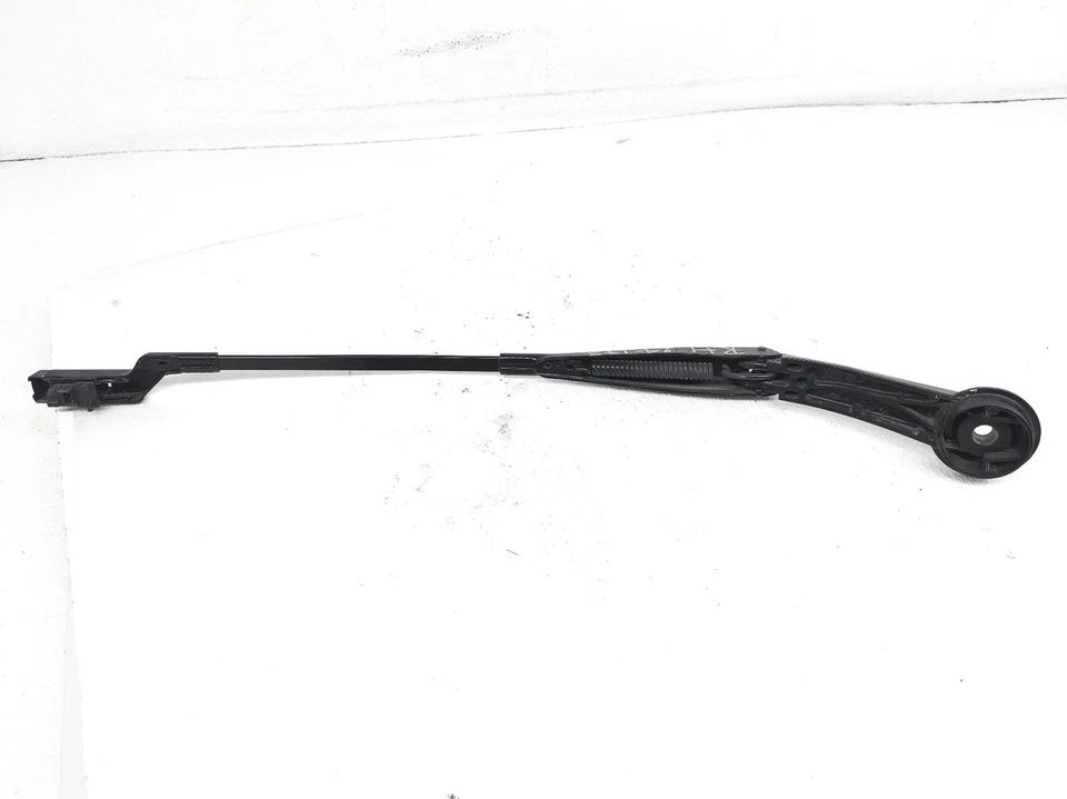 Brazo limpiaparabrisas pasajero derecho Ford Focus 2012-2018 Cp9z-17526-A *rasguños* Foto 4 de 4