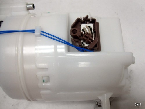 NO SENSOR Fuel Pump Assembly 311100w000 fits '07-'09 Hyundai Santa Fe - Picture 3 of 7