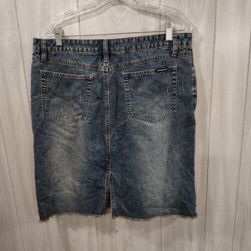 Aeropostale Vintage Denim Jean Skirt Raw Hem Back Slit Size 11/12 90s Y2K Retro - Picture 2 of 8