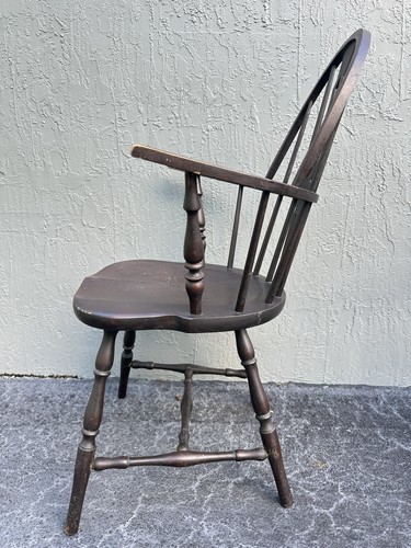 Vintage Nichols & Stone Windsor Arm Chairs Set of 2 – Solid Wood - Picture 3 of 24