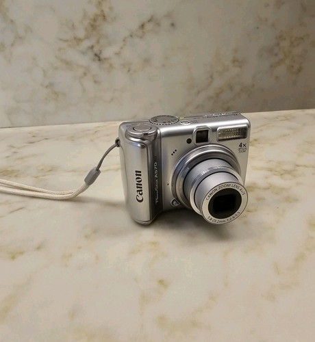 Canon PowerShot A570 IS Digital Camera 4X Optical Zoom 7.1 Mega Pixels Silver - Picture 3 of 20