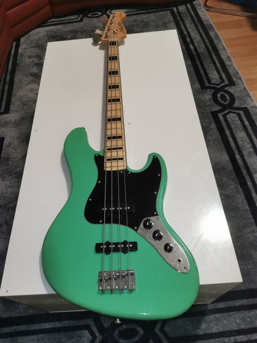 J&D MMB Bass Black, 4-String Longscale Electric Guitar, Vintage Bridge, Amp - Bild 1 von 16