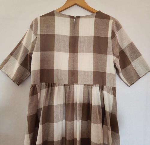 Roolee Midikleid Größe Large Buffalo kariert weiß hellbraun Gingham Kleid Taschen - Bild 6 von 14