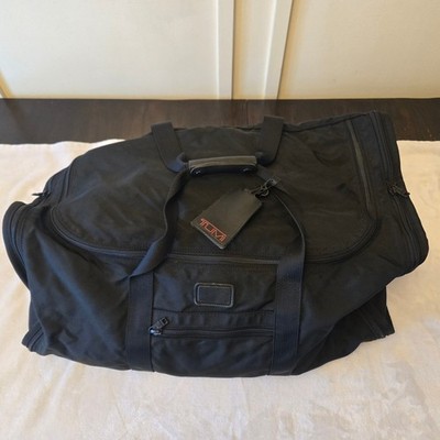 Tumi Large Black Extendable Duffle Bag Luggage Travel