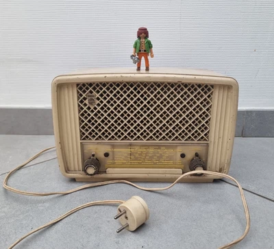 Poste Radio Philips Philetta 52 BD222U-22, Années 52/53. - Photo 1/4