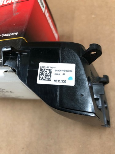 NEW MOTORCRAFT SW-7790 VOICE CONTROL SWITCH FOR 2017-2019 LINCOLN CONTINENTAL - Picture 4 of 5
