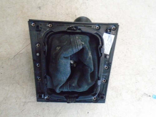 AUDI A3 2006 MK2 SCHALTKNAUF GAMASCHE 8P0864261B - Bild 4 von 4