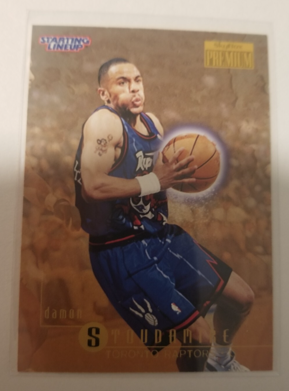 1996 Kenner Starting Lineup Damon Stoudamire Raptors Skybox Basketball Card