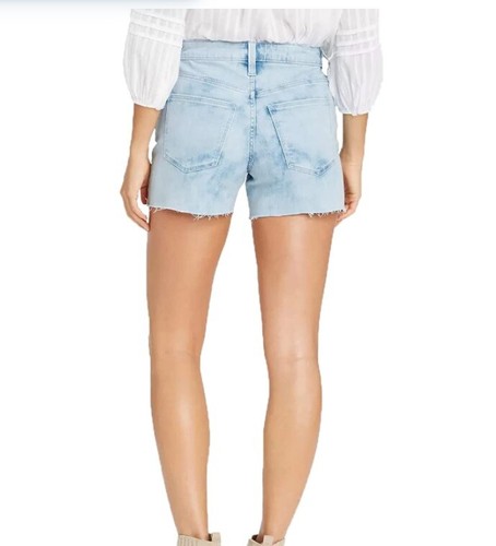 Universal Thread Women's High Waisted Denim Shorts, High-Rise - Picture 12 of 18