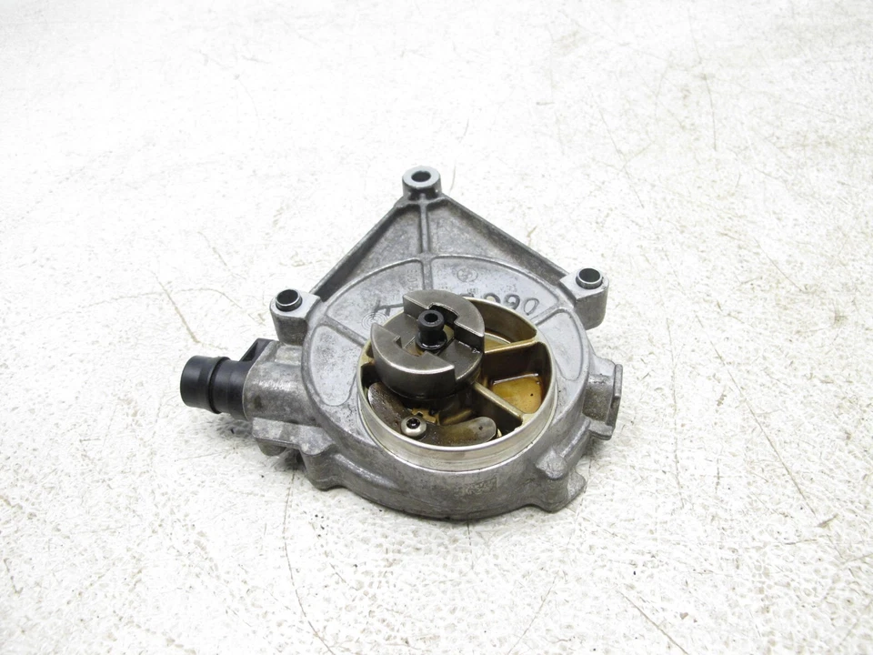 12-18 BMW F30 328i 228i 428i 528i X1 X3 X4 X5 Z4 ENGINE MOTOR VACUUM PUMP OEM 24 - Image 2 of 4