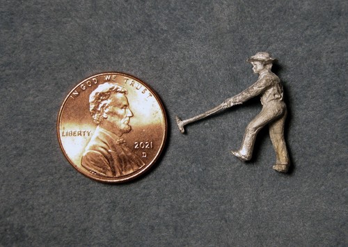 Gandy Dancers HO Scale Metal Unpainted Figure "Man Swinging Sledge" Pre-Owned - Picture 2 of 2