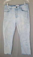CAbi Women's Higher Straight leg Crop Raw Hem Style 5883 Jeans Size 4