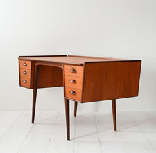 MidCentury Scrivania vintage di Svante Skogh, design vintage scandinavo, 60s
