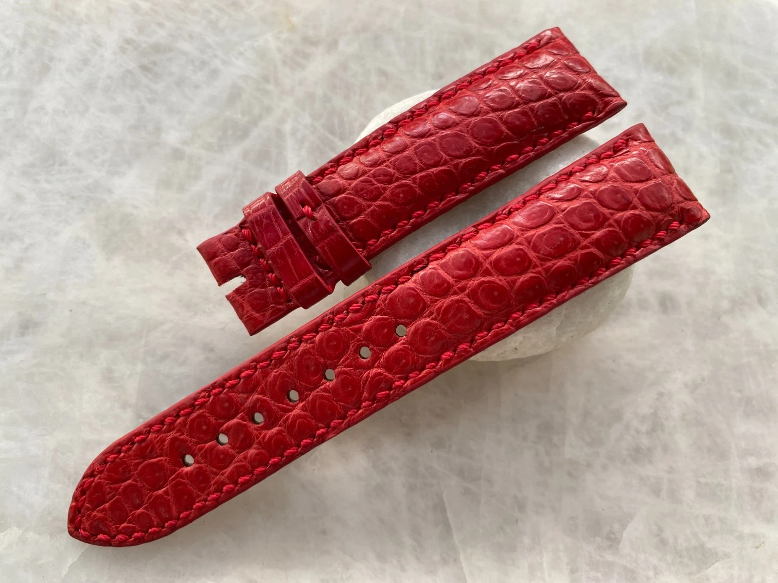 20mm/18mm Red Alligator Crocodile Print Leather Watch Strap Band