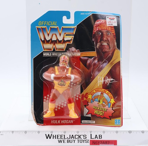 Hulk Hogan W/Hulkster Hug WWF Wrestling 1990 Hasbr...