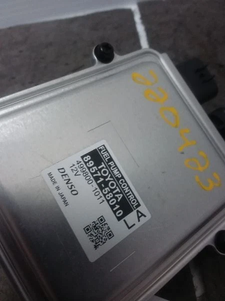 Módulo de control de bomba de combustible compatible con 16-19 LEXUS GS350 89571-58010 Foto 4 de 4