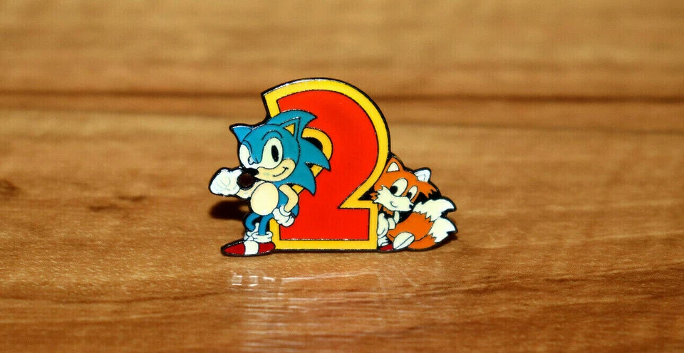 1992 Sonic the Hedgehog 2 Tails Very Rare Pin / Badge Sega Genesis Collectible  - Image 2 of 4