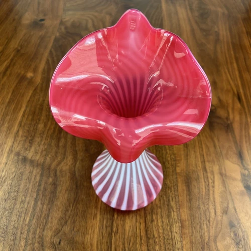 Fenton Glass Jack in the Pulpit Tulip Vase Cranberry Opalescent Rib Optic VTG.
