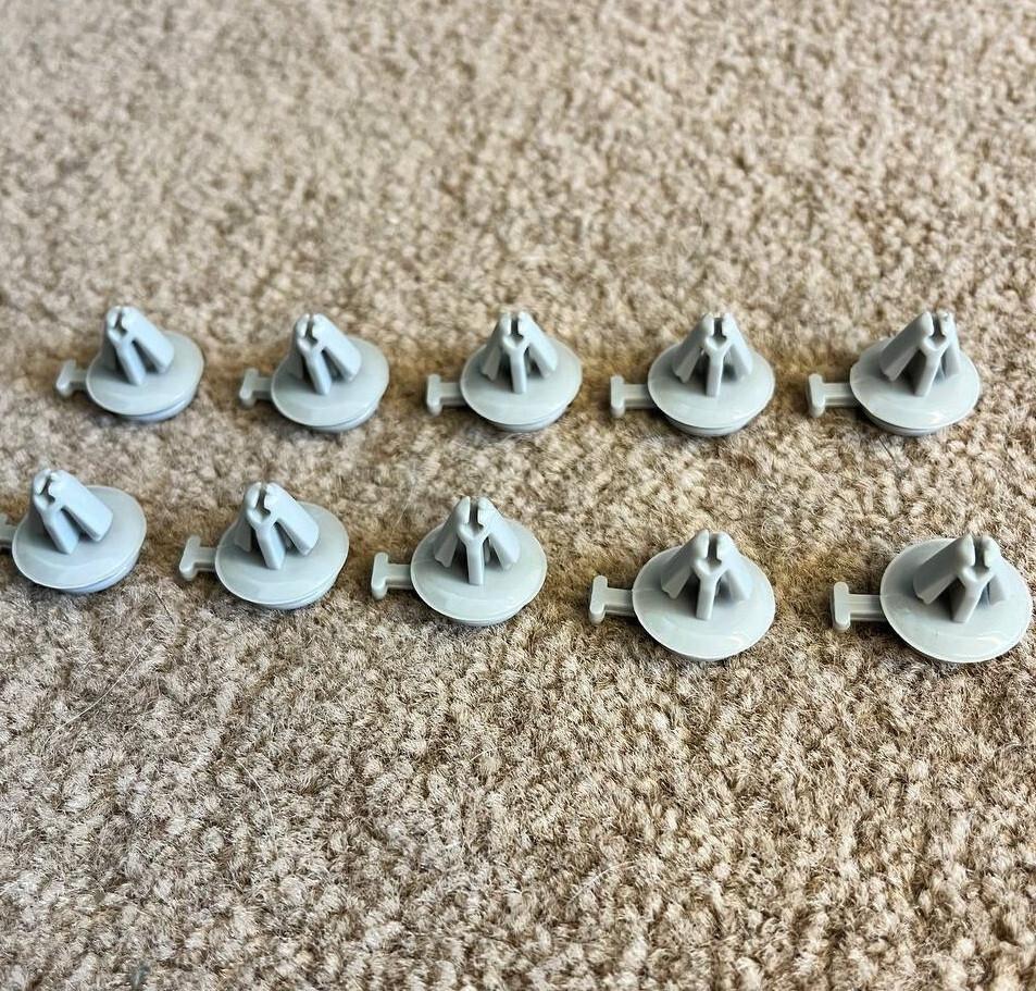 10-Pack Wheel Arch Grommets / Moulding Clips For Volkswagen – Rubber & Plastic, 11.5mm Head, OEM 1M0854541A