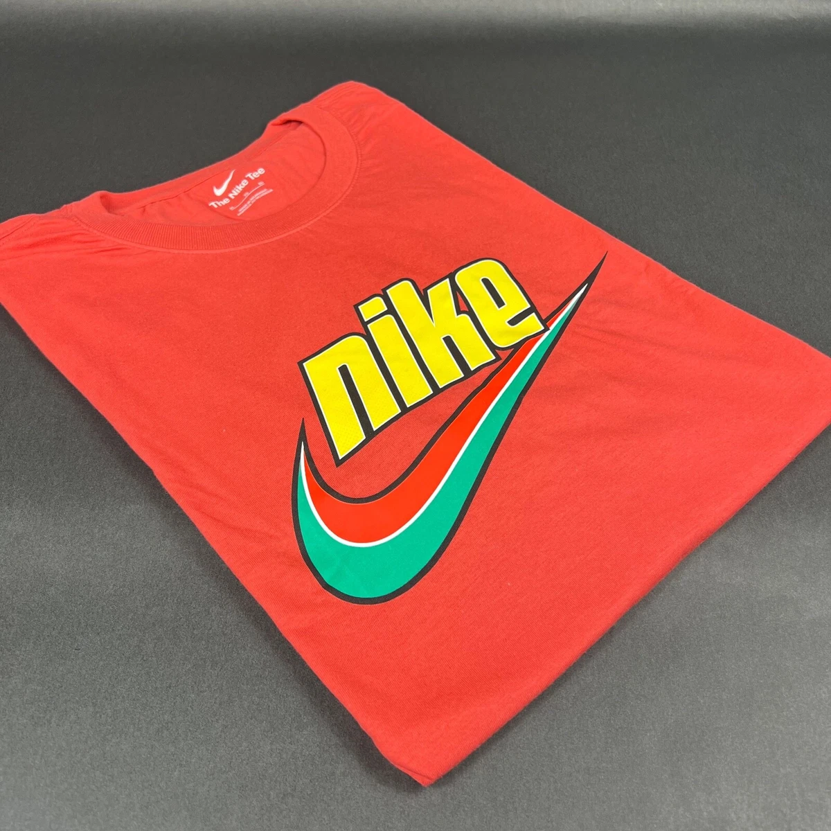 betaling gespannen planter Men&#039;s T-shirt Nike Short Sleeve Athletic Coral Yellow Red Swoosh  Printed M-XXL | eBay