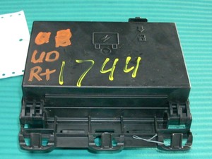 2007 Pontiac G6 Relay Junction Cabin Fuse Box 15291747 OEM ... 2007 pontiac g6 rear fuse box 