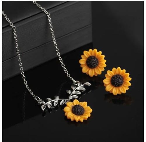 Fashion Cute Sunflower Leaf Necklace & Stud Earrings Jewelry Set Women & Girls - Picture 3 of 7