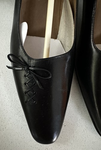 Naturalizer Women Black Leather Closed Toe Shoes SZ 8 AA BNWT Business Career - Picture 2 of 6