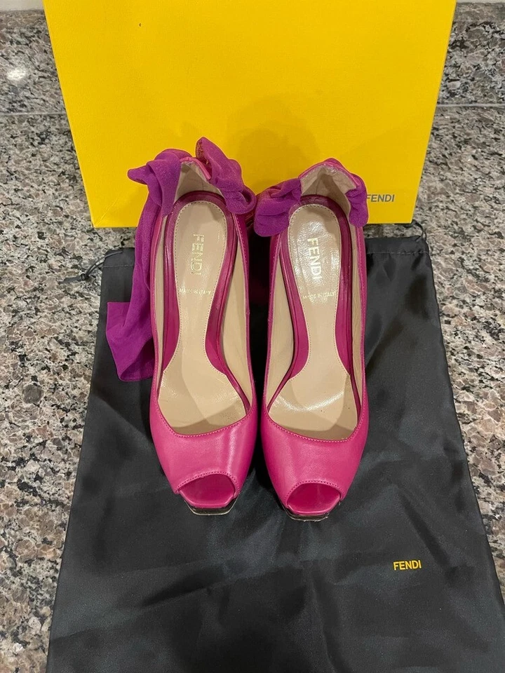Women's Size 7 Fendi Purple Silk Heels Leather Pumps SPB-JB 336548 - Image 3 of 4