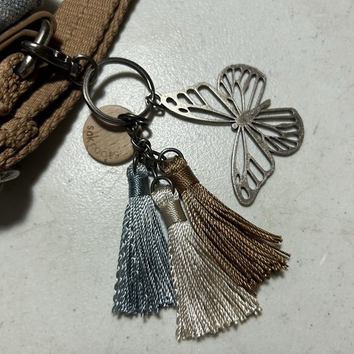 Borsa a tracolla Sakroots blu pace pieghevole con charms usata in ottime condizioni - Foto 10 di 16