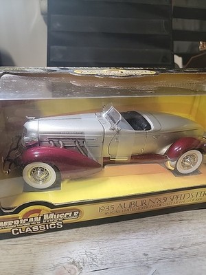 Ertl American Muscle 1/18 Diecast 1935 Auburn 851 Boattail Speedster.