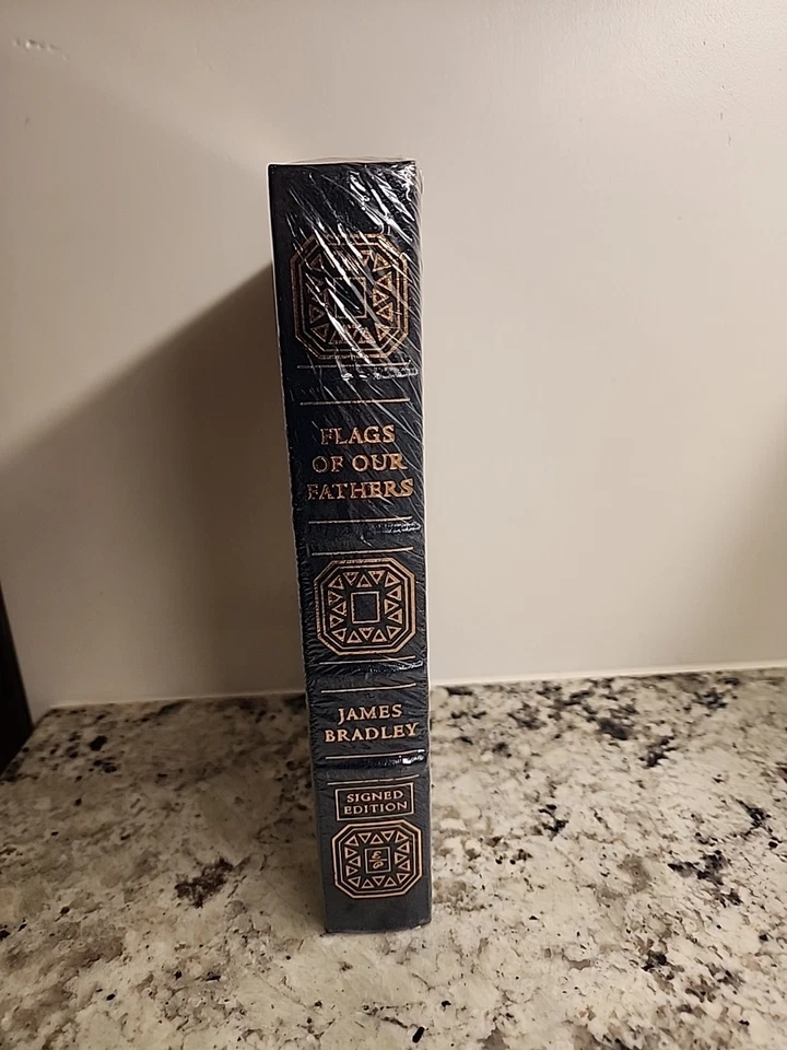 FLAGS OF OUR FATHERS  JAMES BRADLEY SIGNED COLLECTOR EDITION  EASTON PRES SEALED Foto 2 de 4