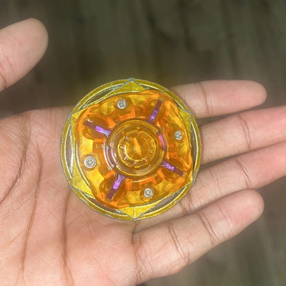 RARO Beyblade Burst Level Chip, a versão dourada exclusiva chinesa - Imagem 2 de 2