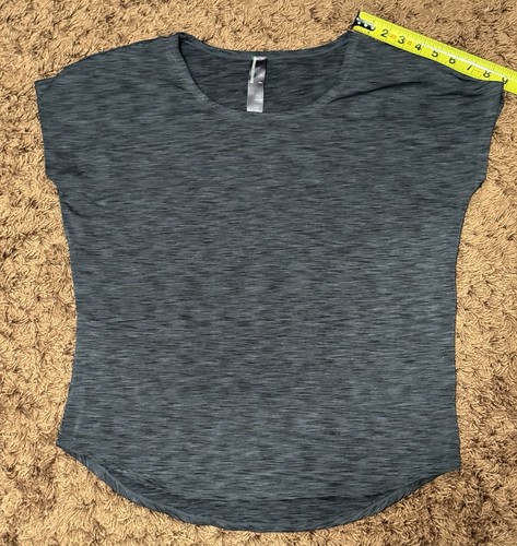 Mondetta Women’s Gray Short Sleeve Athletic Shirt - Size: Medium | RN: 88201 - Picture 5 of 10