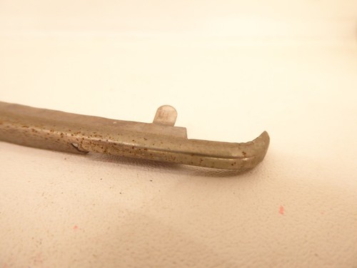 Pièce JOUSTRA PART - PEUGEOT 204 BREAK - PARE CHOCS AVANT - FRONT BUMPER - Picture 4 of 10