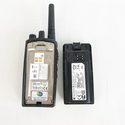 Motorola XT420 Two-Way Radio - Photo 5/6