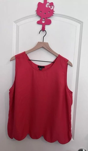 Willi Smith XL Coral Red Scalloped Hem Crepe Shell Designer Shape Classic Style
