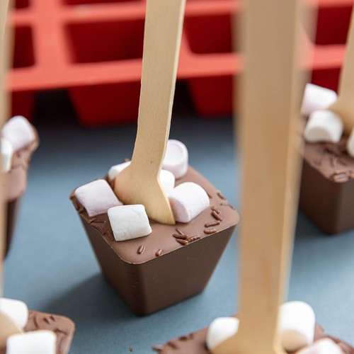 La Cafetière Silicone Hot Chocolate Stirrer Mould, with 24-Pack Wooden Spoons, - Picture 6 of 6