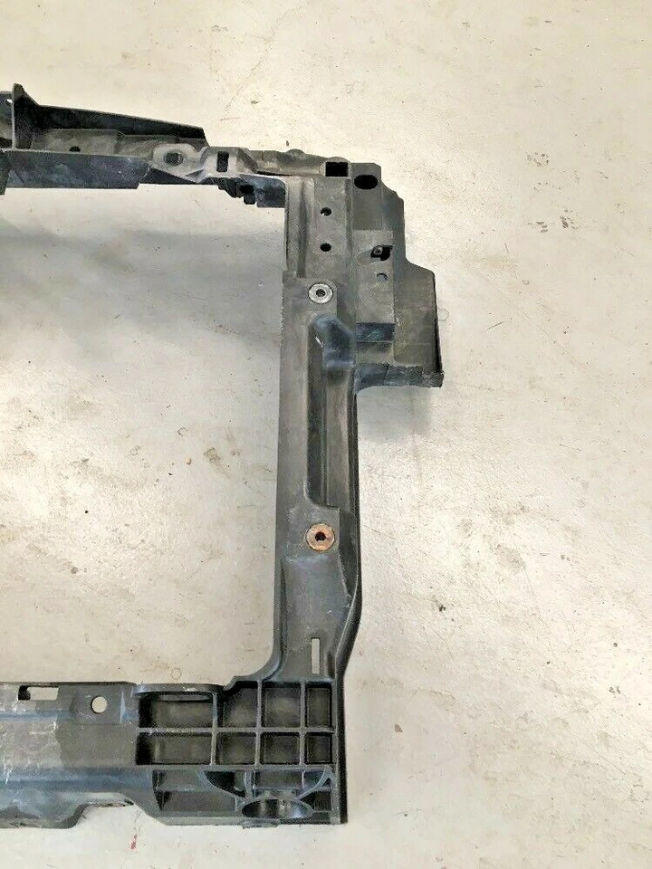 Cubierta del panel de soporte del radiador Mazda CX-7 CX7 2007-2009 2,3 L L L L20653110 OEM Foto 4 de 4