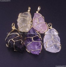 Ciondolo avvolto in filo metallico fatto a mano con pepita di roccia di...