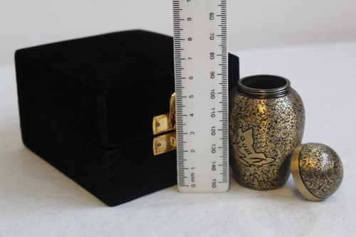 Ceneri Urna 7.6cm Piccolo Inciso a Mano Ricordo con Un Gratis Commemorative Box - Foto 5 di 10