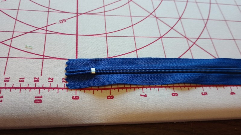 Blue 9" Polyester Zipper