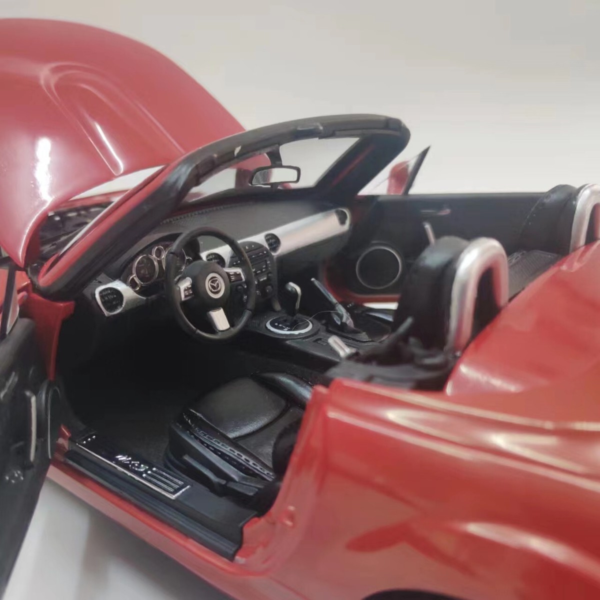 1/18 MAZDA MX-5 Diecast 2018 China Dealer model Discontinued