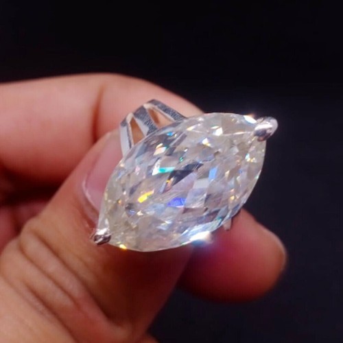 10 Ct Certified Treated Elegant Off White Diamond Solitaire Ring In 925 Silver - Picture 2 of 10