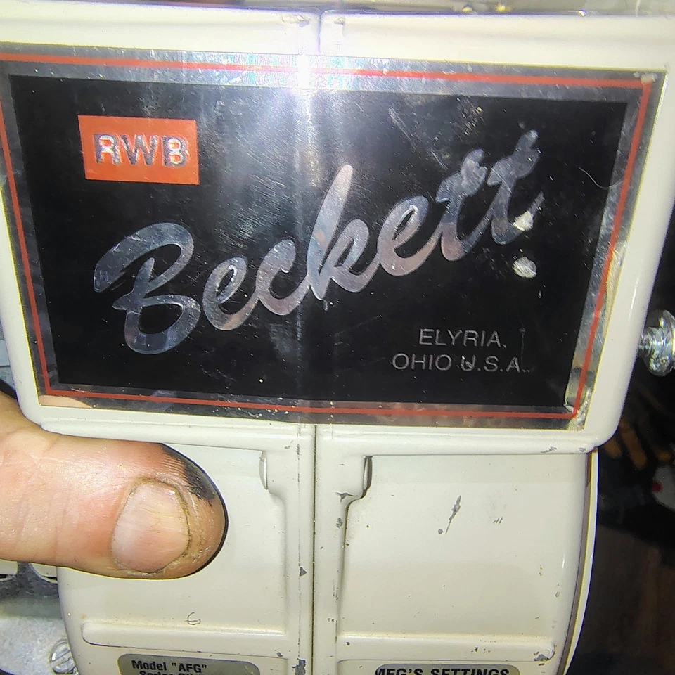 RARO: Quemador de aceite Beckett AFG genuino 🔥 CARCASA / CHASIS Serie # 110524-01074 Foto 2 de 4