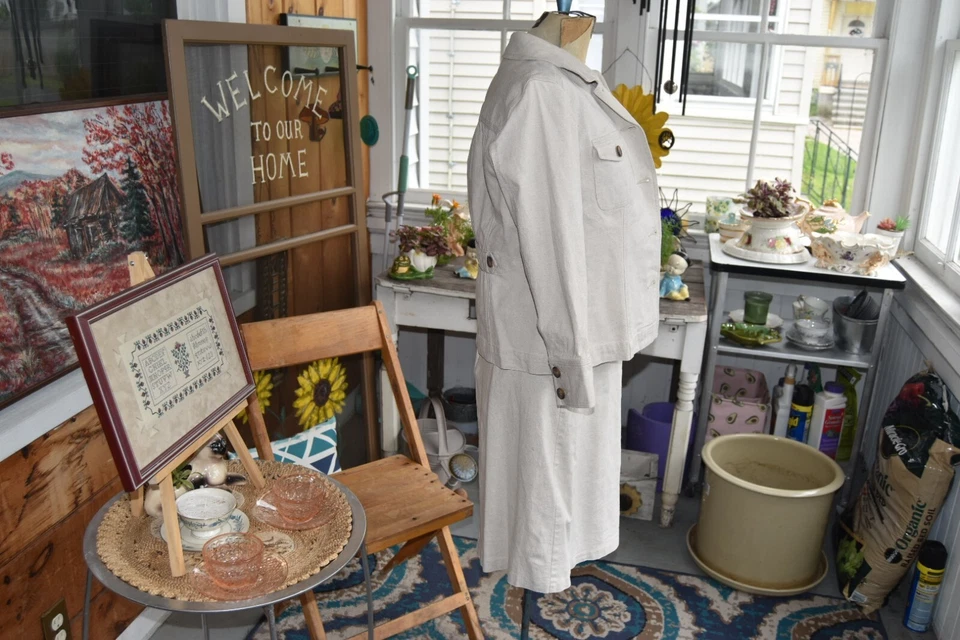 Vintage Bloomingdale's Safari Khaki Dress Suit Set Dress & Jacket Size Medium - Image 4 of 4